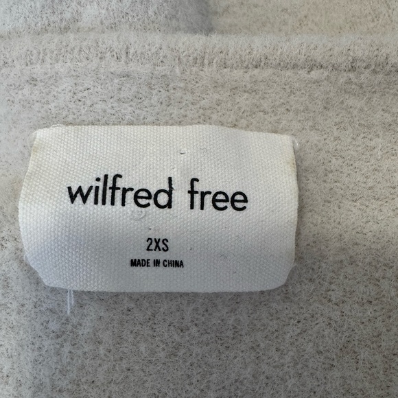 Aritzia Wilfred Free Hush Knit V-Neck Sweater Ivory Cream Soft Nylon Sz 2XS - Picture 10 of 12